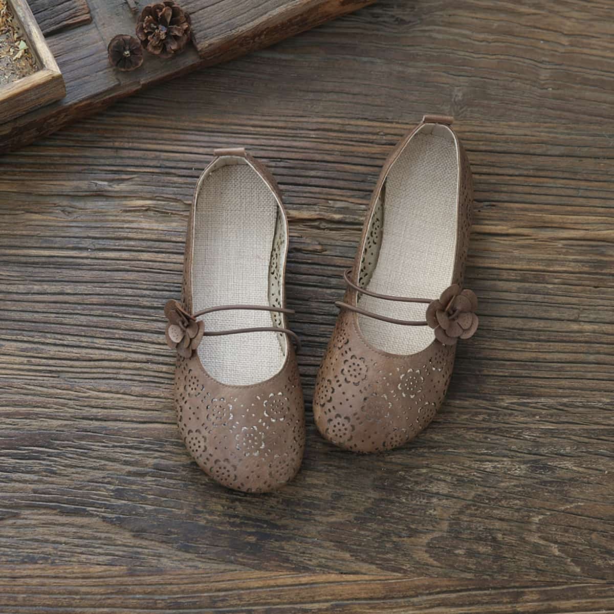 Hollow petal bag head flat shoes cotton and linen handmade comfortable soft sole word with sandals women's summer