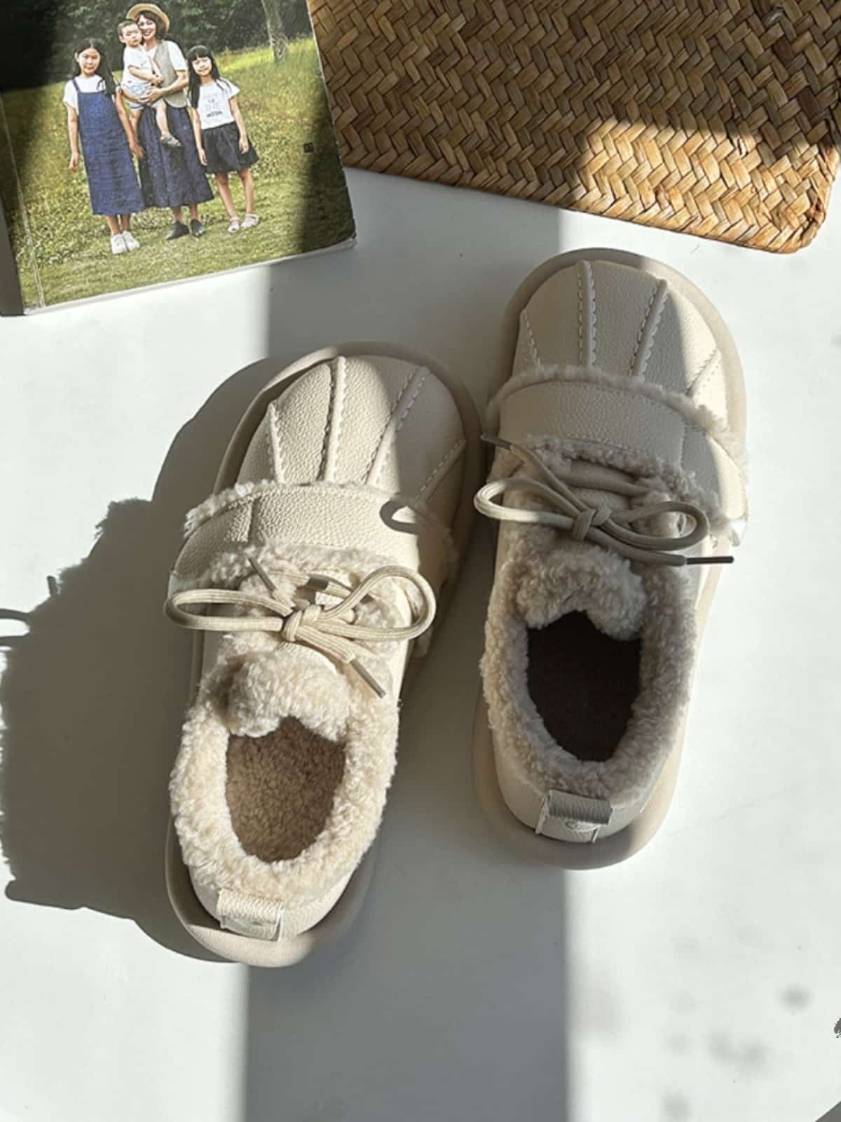 Imitation lamb wool round head lace-up flat shoes winter cute warm and comfortable cotton shoes women