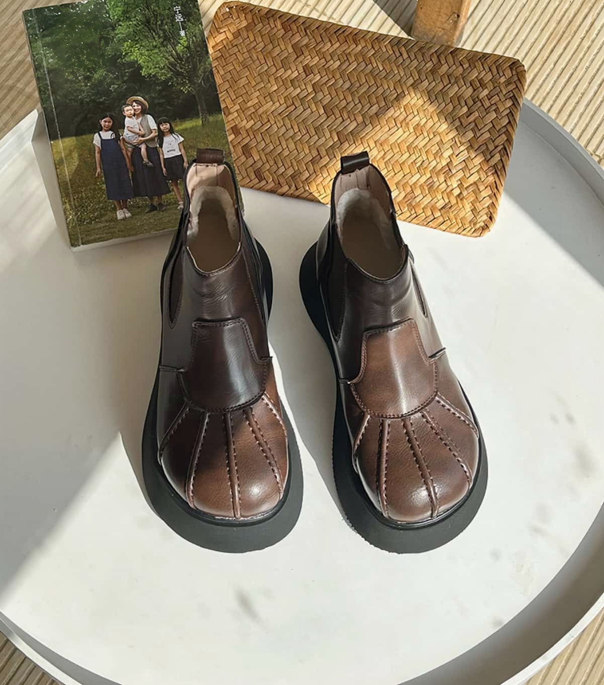 Round head thick sole big head shoes winter velvet heightening black muffin sole Martin boots women