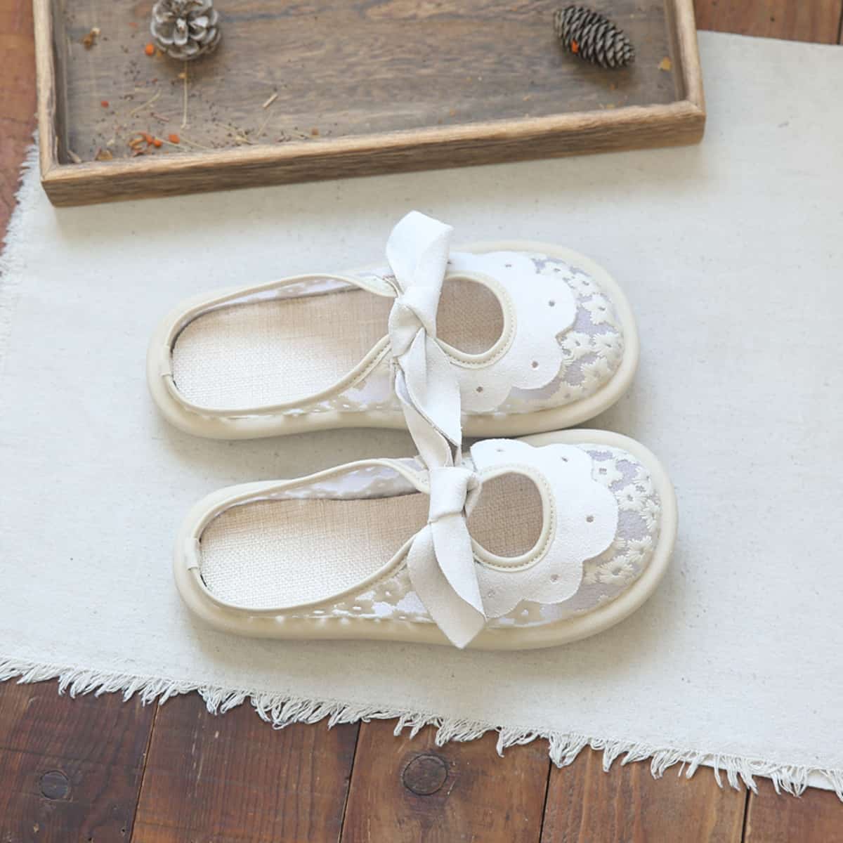 Mesh daisy bag head flat bottom drag summer sweet lotus leaf edge cotton and linen soft bottom sandals