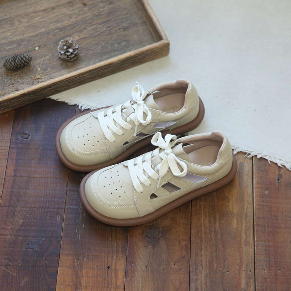 Hollow leather round head lace-up flat shoes breathable soft-soled shoes little white shoes summer