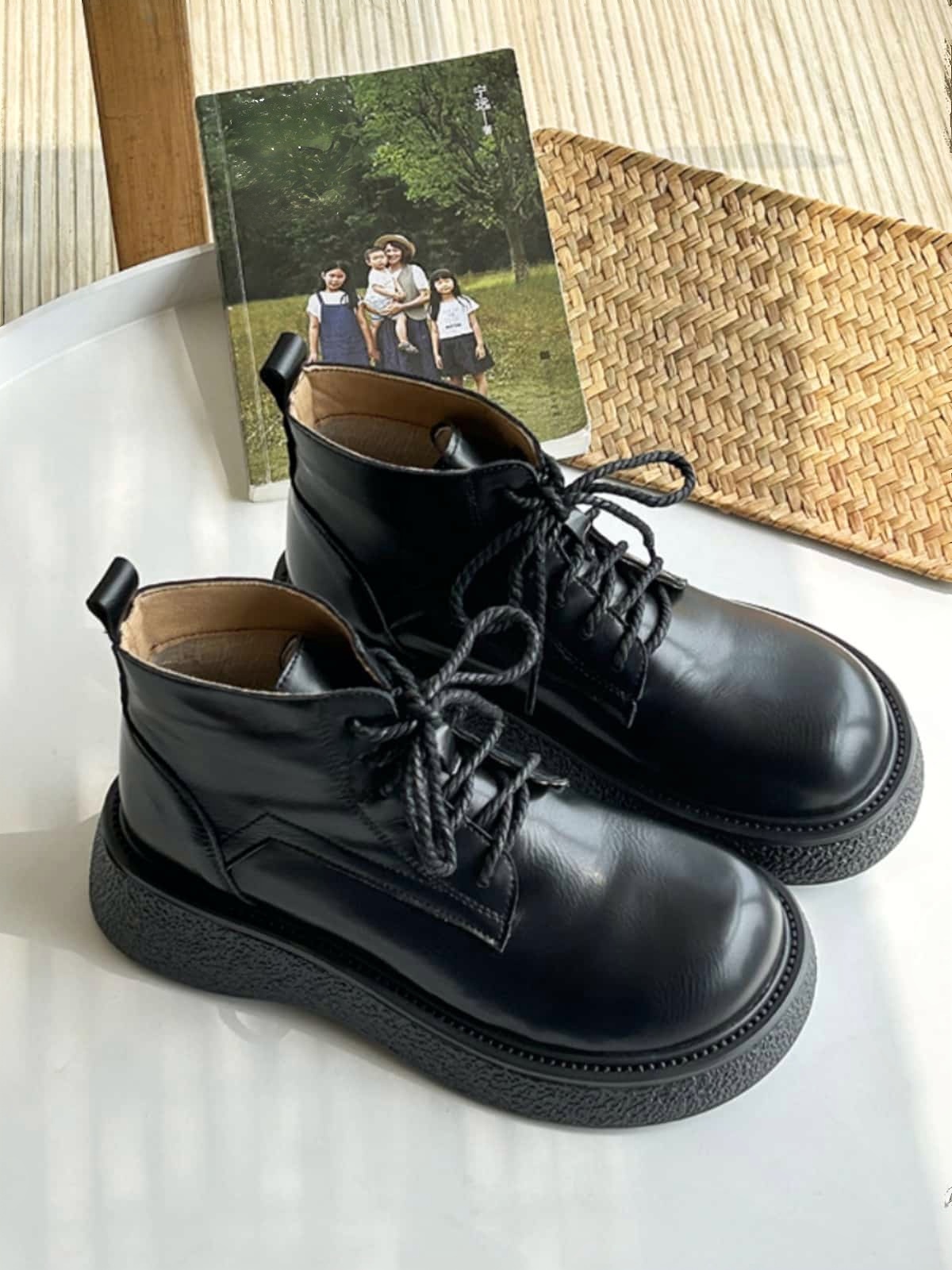 Round head lace-up platform big head shoes fashionable black handsome medium heel Martin boots women