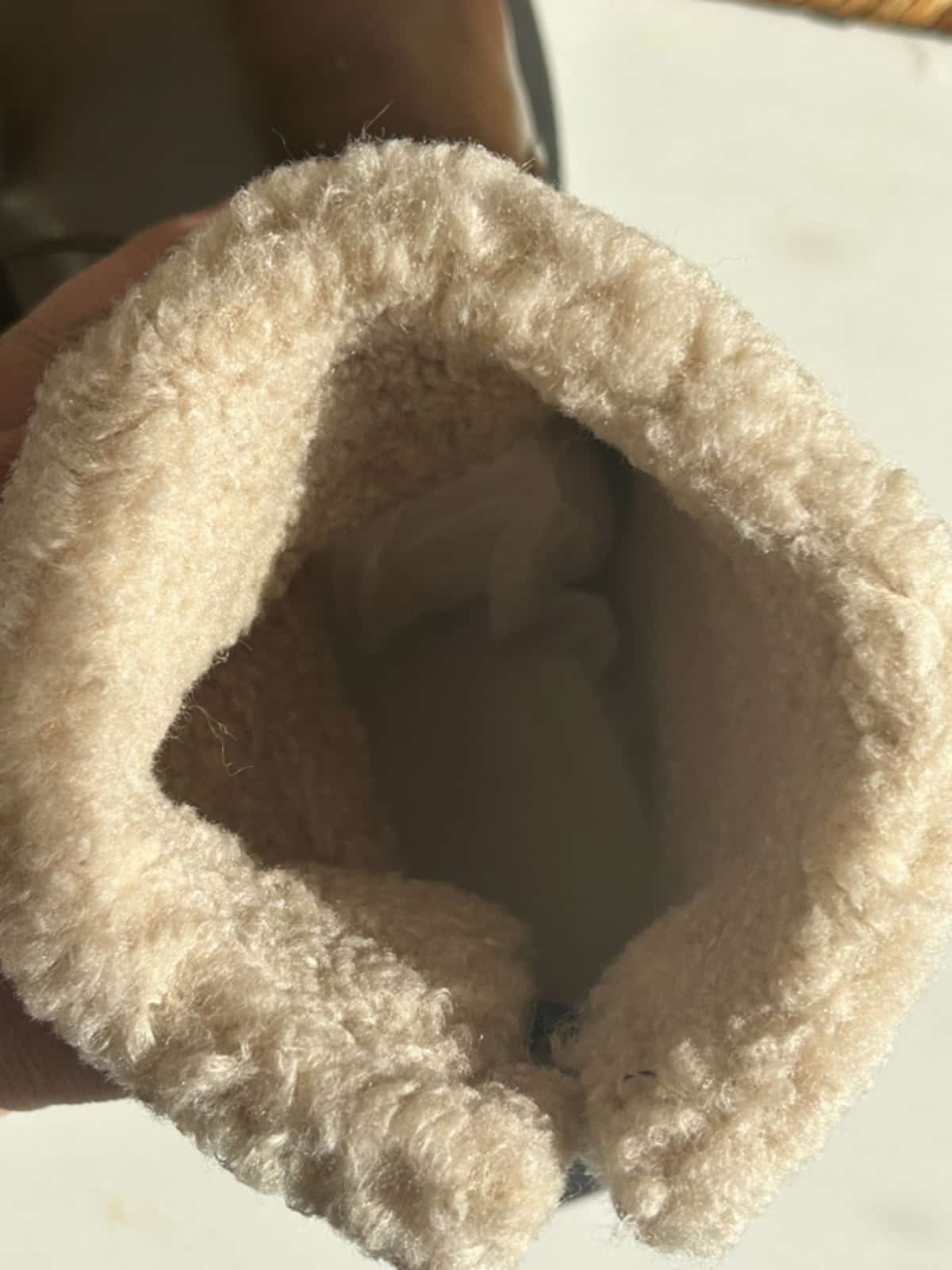 Round head thick-soled Martin boots winter imitation lamb wool black height-enhancing handsome short boots