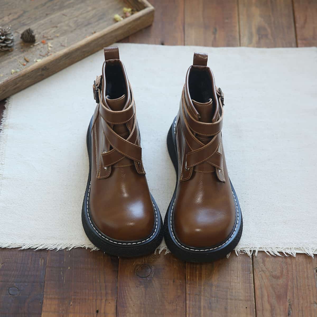 Round head platform big head shoes autumn and winter velvet cross strap fashion short boots Martin boots women