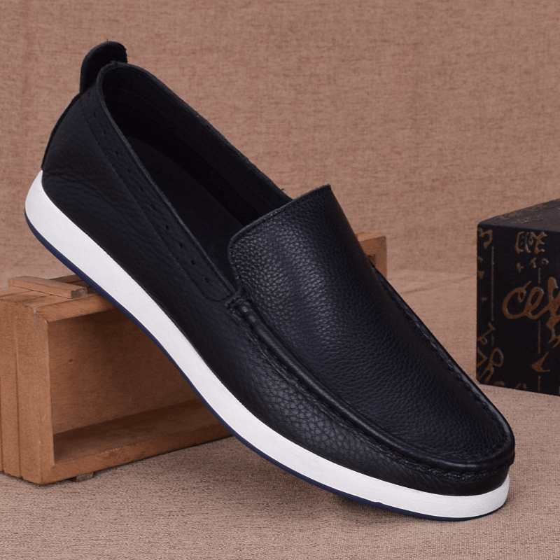 New men's casual leather shoes first layer cowhide men's shoes trendy leather breathable lazy shoes men's single shoes