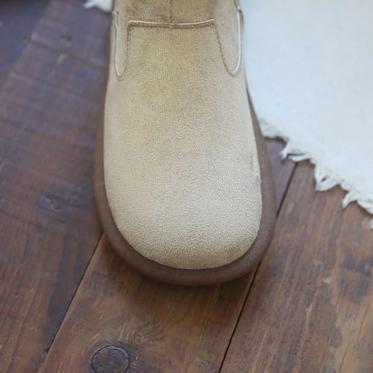 Imitation lamb wool round head flat-bottomed short boots winter warm and comfortable low-heeled snow boots