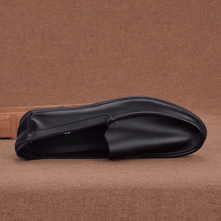 Summer breathable men's Doudou shoes trendy soft leather driving shoes youth soft sole single layer casual leather shoes genuine leather