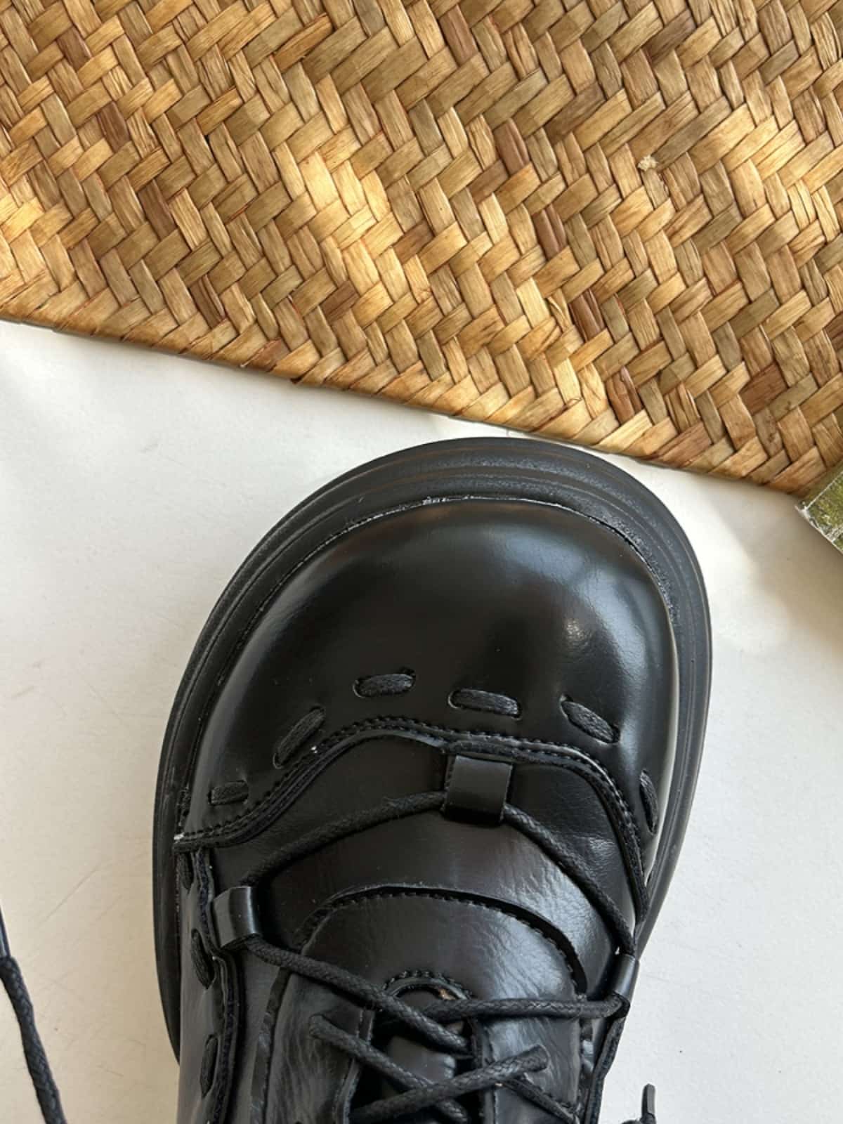 Round head lace-up thick-soled Martin boots autumn new thick heel heightening handsome locomotive boots short boots