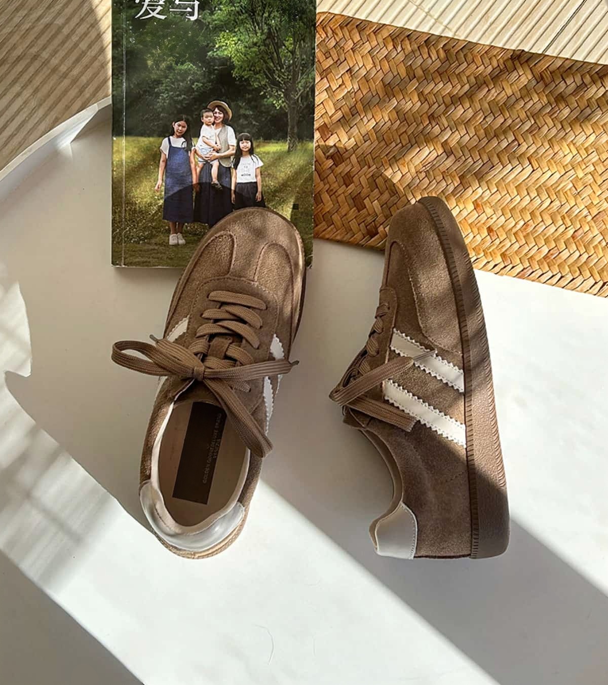 Dexun shoes women's spring leather round head lace-up flat-soled single shoes versatile board shoes