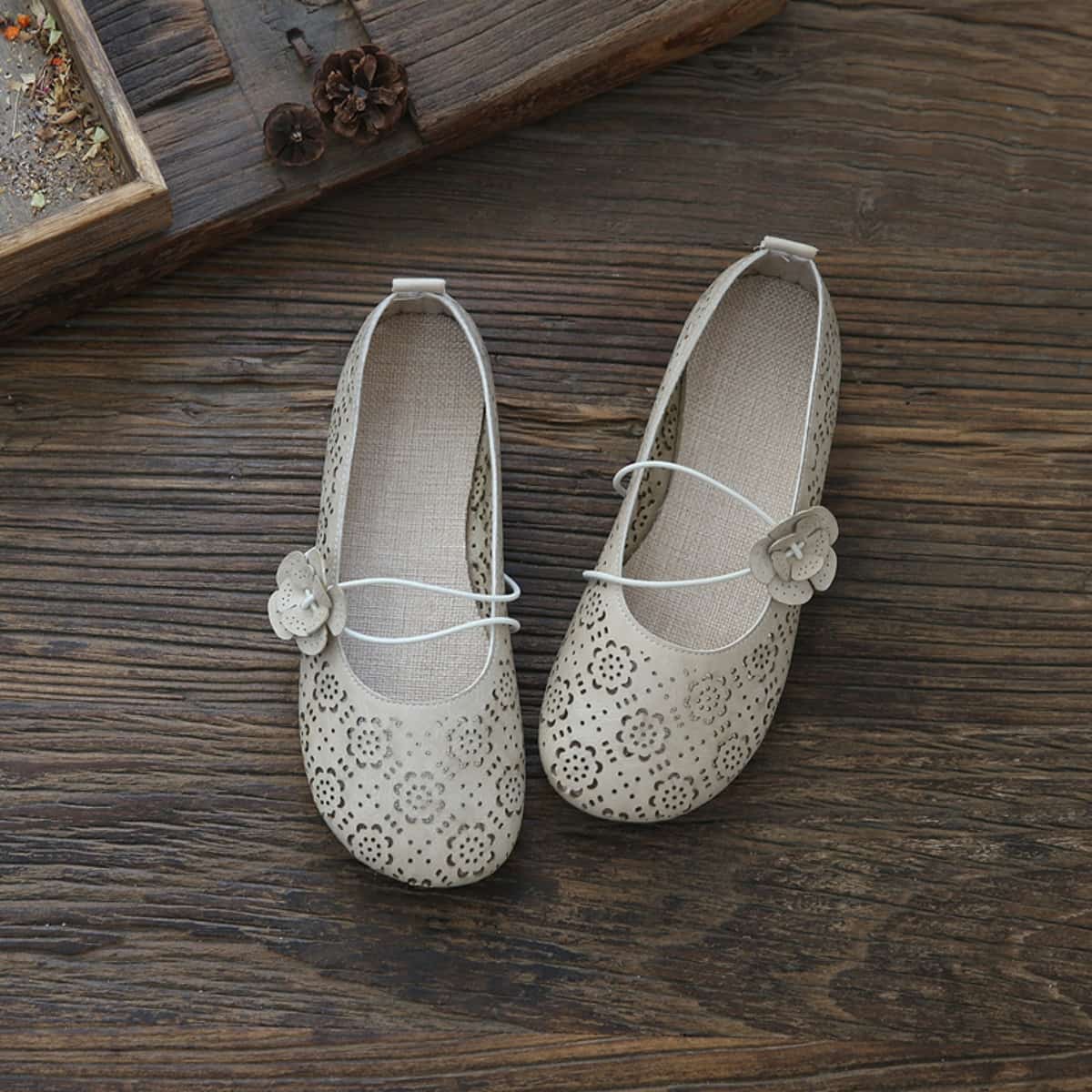 Hollow petal bag head flat shoes cotton and linen handmade comfortable soft sole word with sandals women's summer