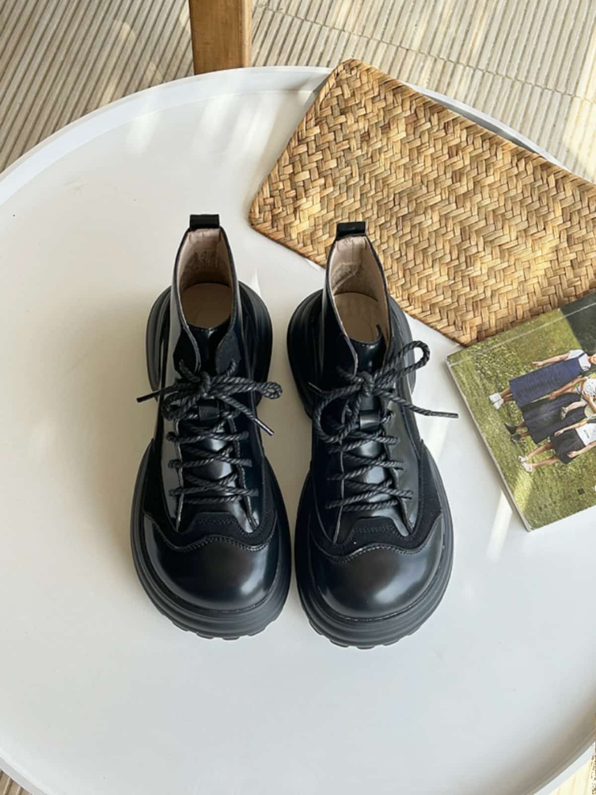 Round head lace-up thick-soled Martin boots autumn new thick heel fashion handsome locomotive boots women