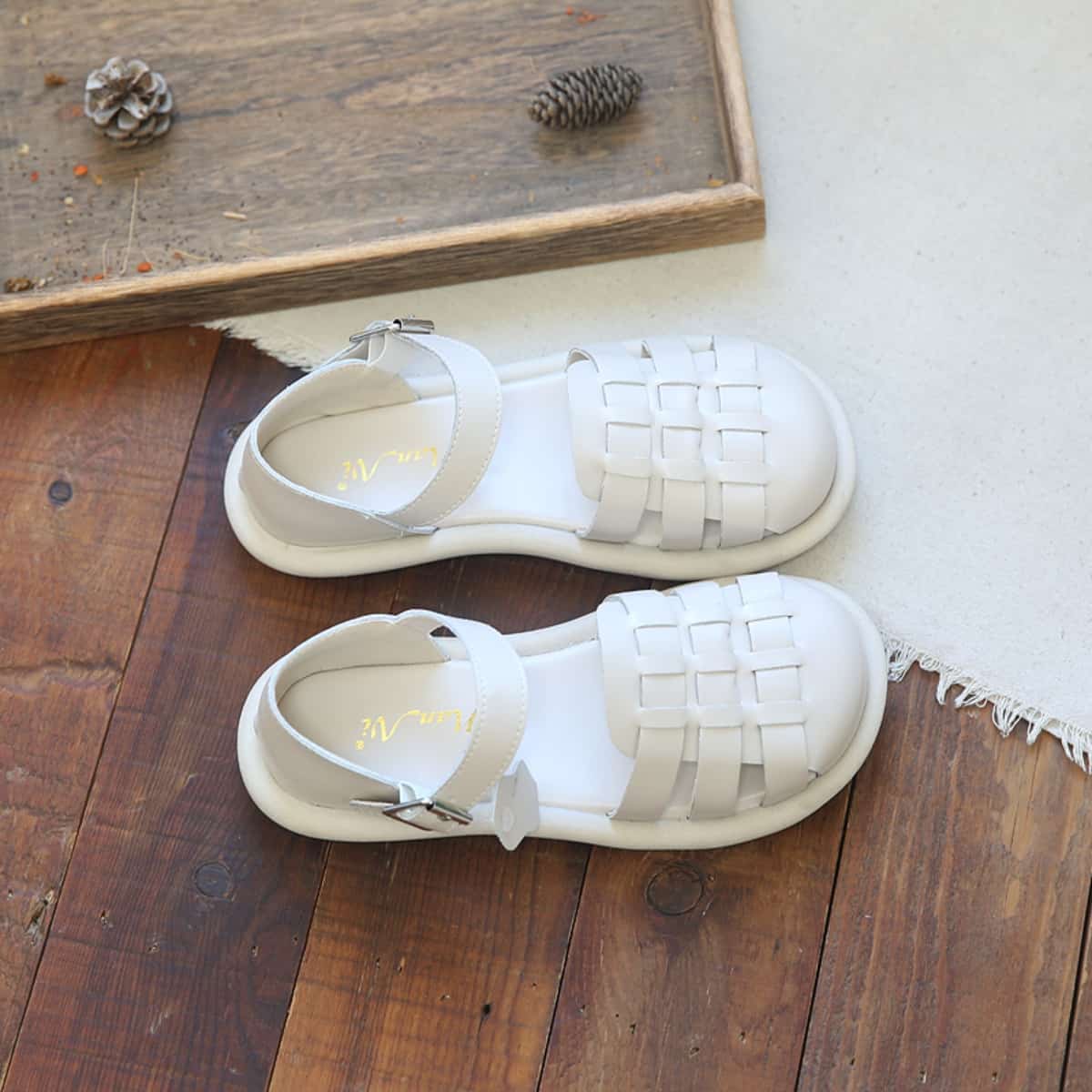 Leather hollowed-out bag head flats summer hand-woven one-word strap black Roman sandals