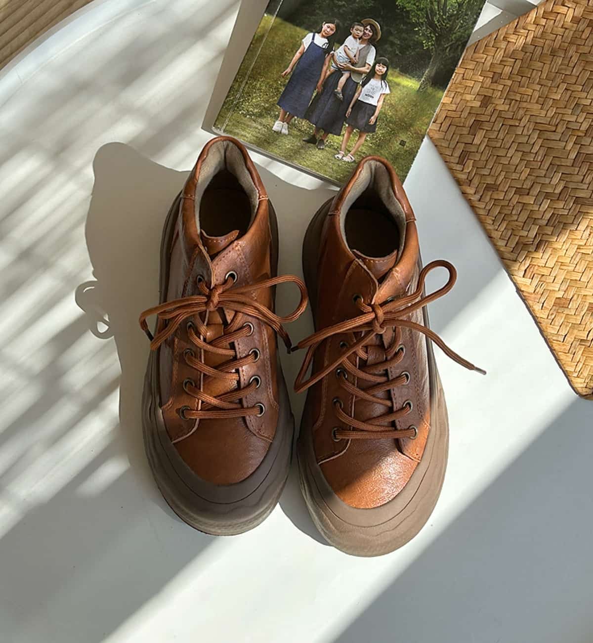 Round head lace-up platform shoes, new high-top comfortable and versatile small leather shoes for women