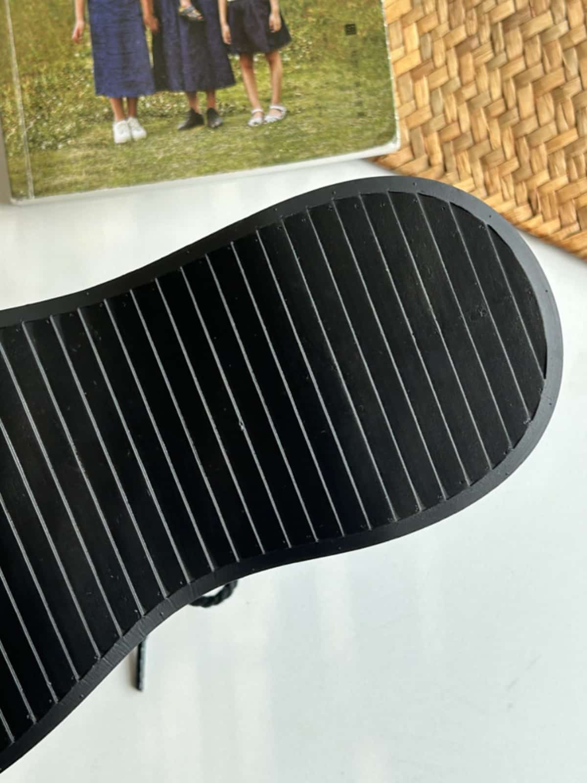 Round head lace-up platform big head shoes fashionable black handsome medium heel Martin boots women