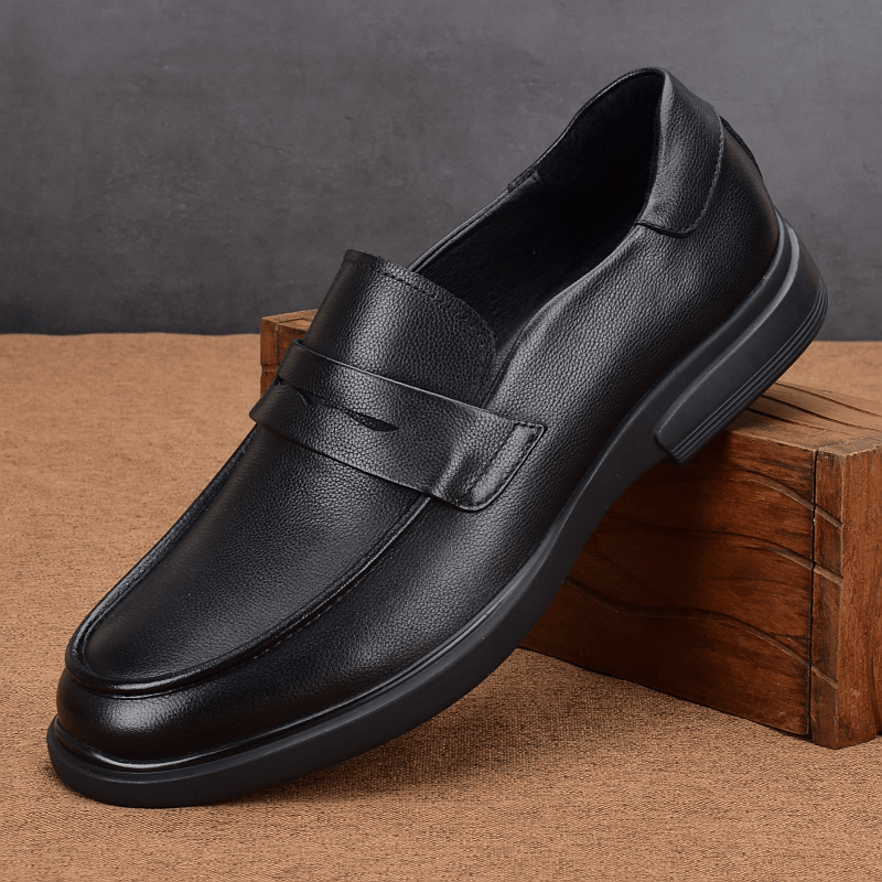 Spring new men's leather shoes genuine leather first layer cowhide one pedal soft sole business casual shoes men breathable and lightweight