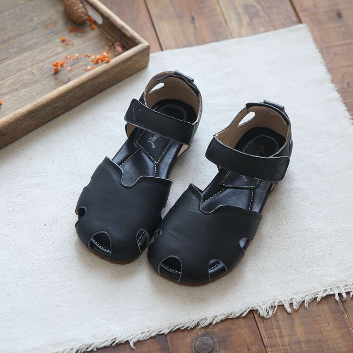 Leather hollow bag head flats summer comfortable word with low heel sandals women