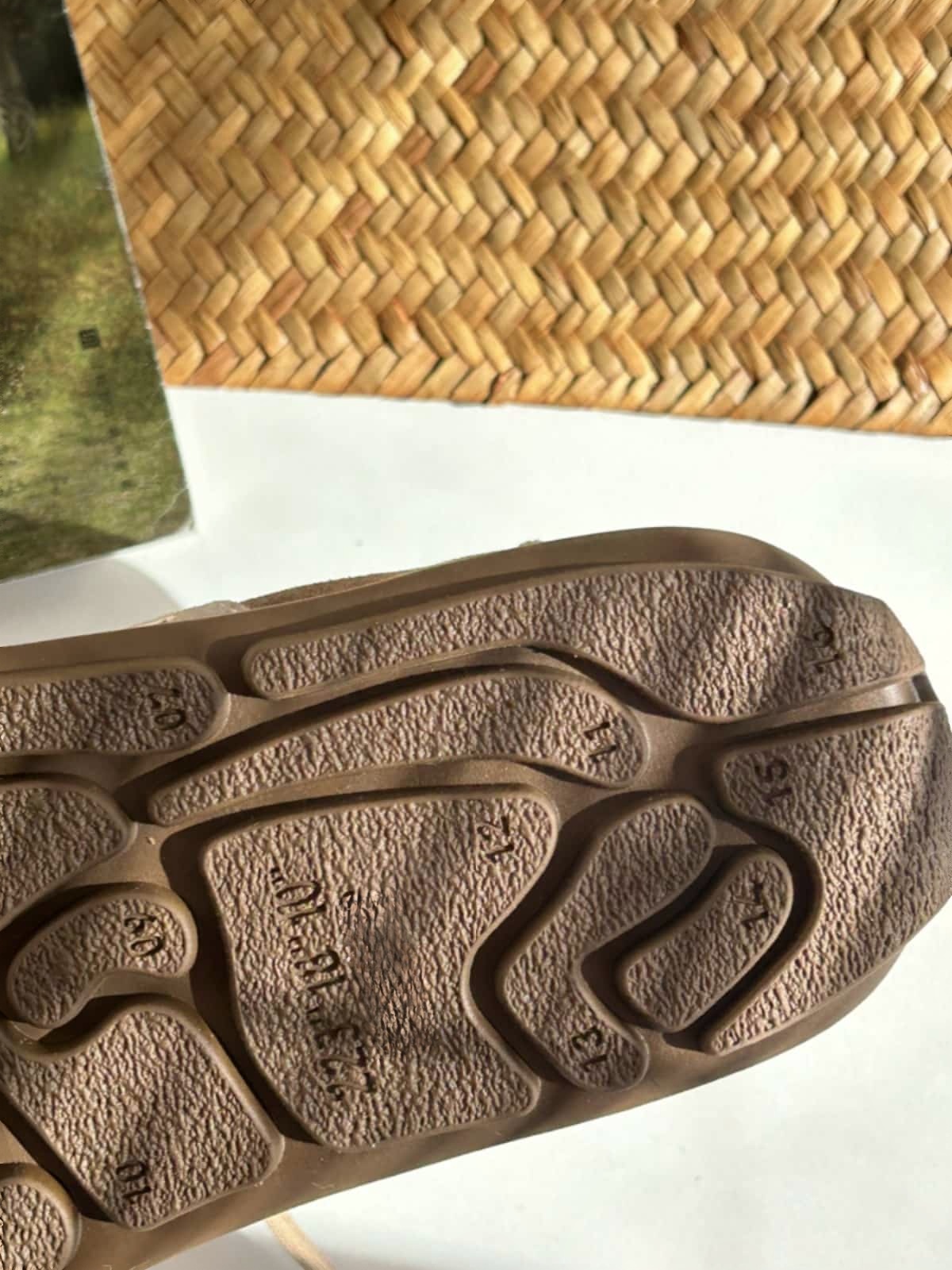 Leather round head strap-up flat-soled German training shoes spring soft-soled comfortable big head shoes