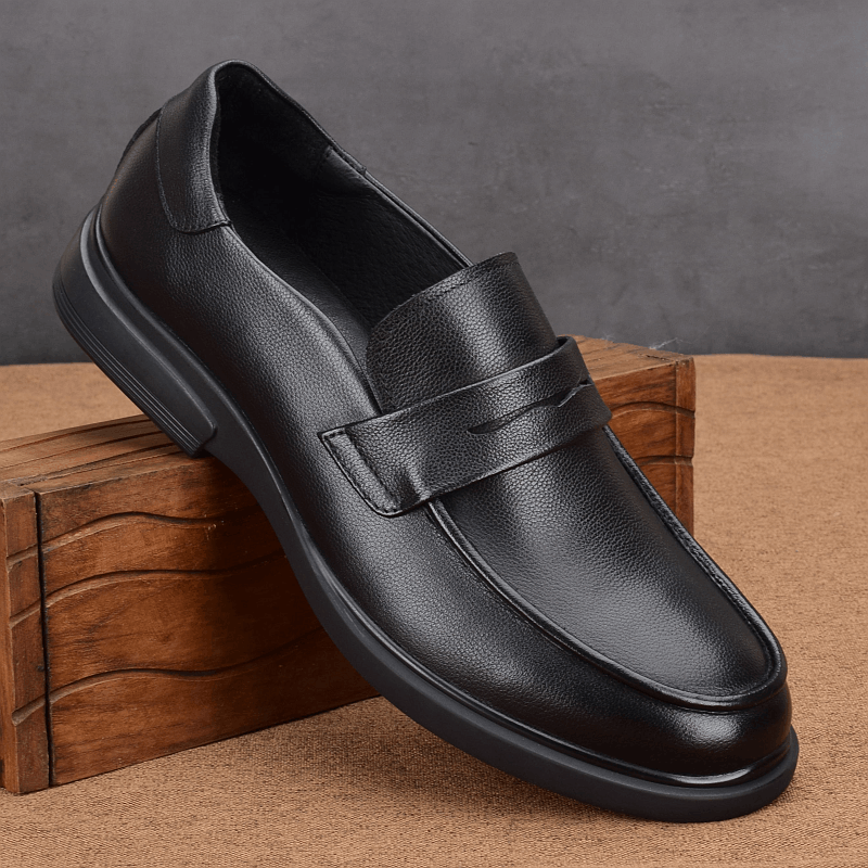 Spring new men's leather shoes genuine leather first layer cowhide one pedal soft sole business casual shoes men breathable and lightweight