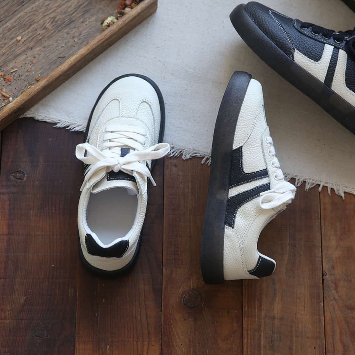 Leather round head lace-up flat shoes comfortable soft baseplate shoes women