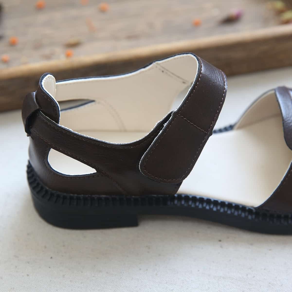 Hollow bag head flat bottom big head shoes summer comfortable versatile word with sandals women