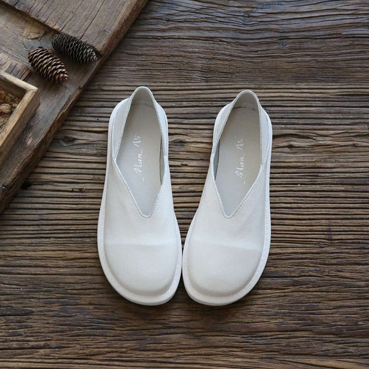 Leather round head flats, comfortable soft soles in summer, versatile little white shoes, single shoes for women