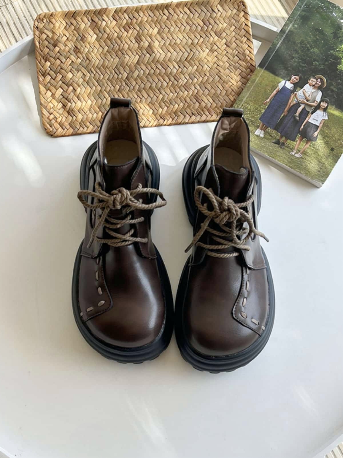 Round head lace-up thick heel Martin boots new black handsome locomotive boots short boots women