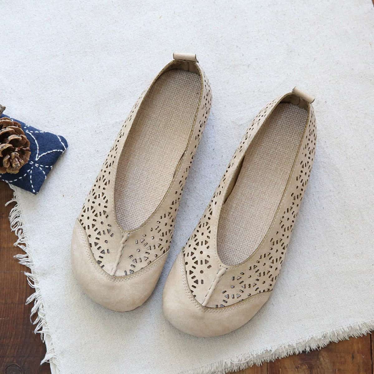 Hollow bag head flat shoes summer cotton and linen comfortable soft bottom hole shoes sandals