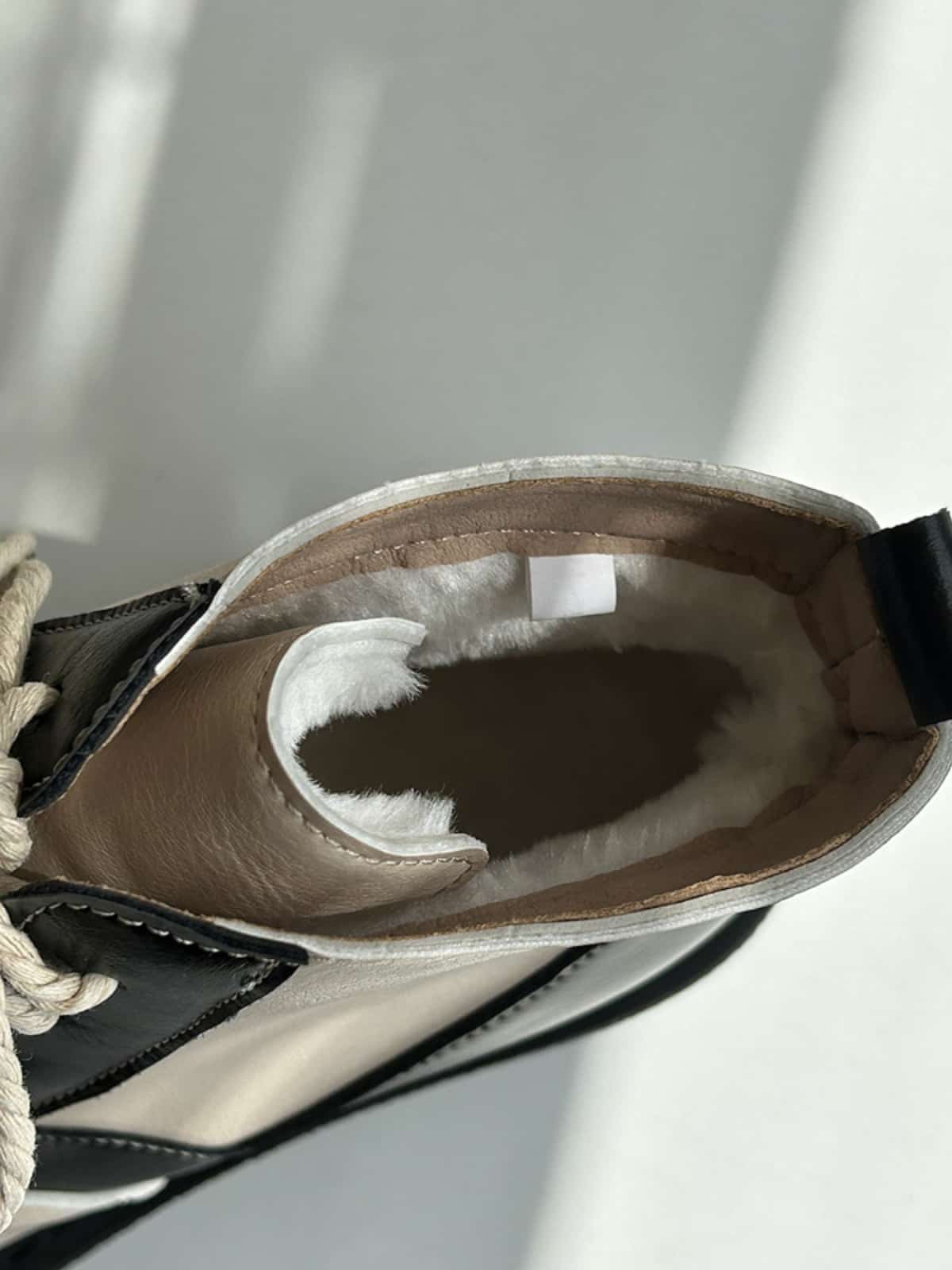 Round head lace-up platform big head shoes autumn and winter velvet medium heel short Martin boots