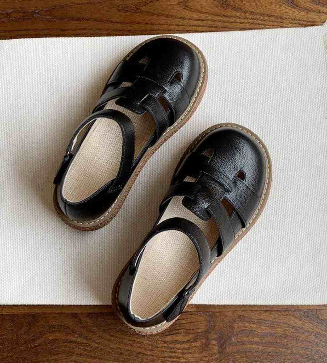 Summer Casual Hollow Shoes Leather College Style Sandals