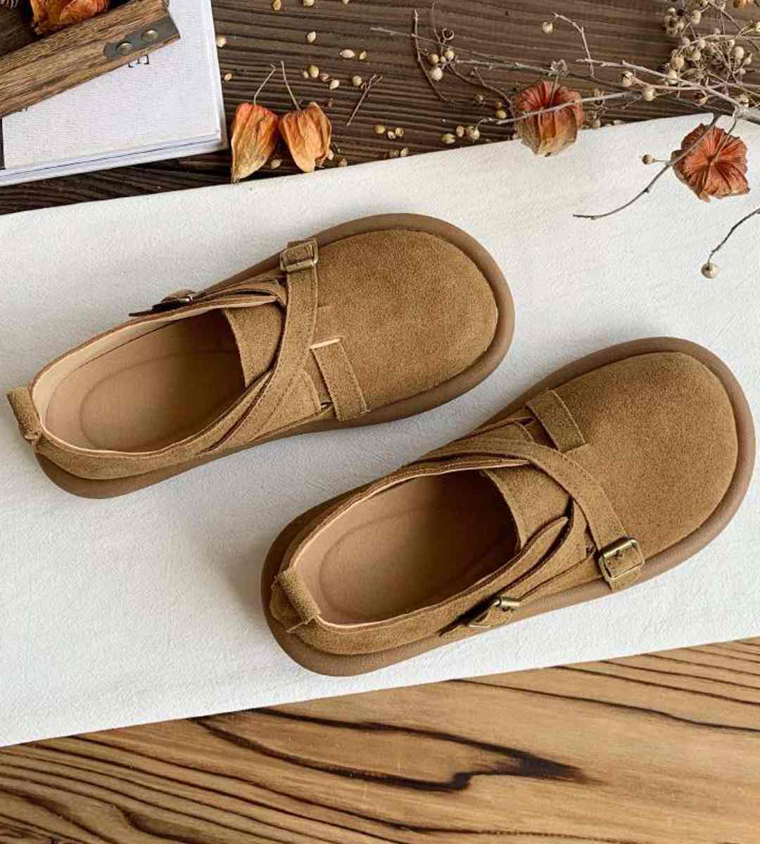 Autumn 2024 Women's Soft Sole Vintage Slip-On Shoes