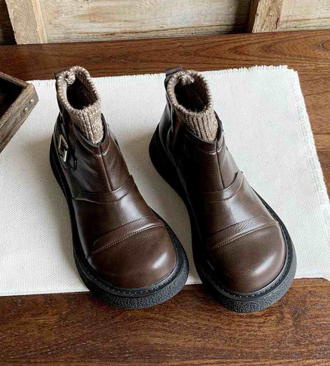 Winter Women's Round-toe Platform Short Calf Boots with Lining and Socks for Warmth