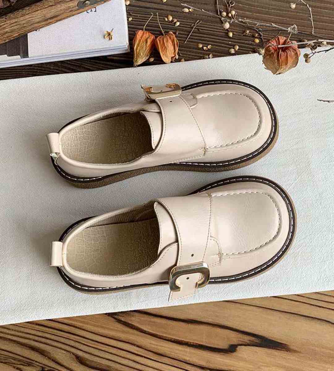 Fall Loafers Women Leather Retro Style Casual Shoes