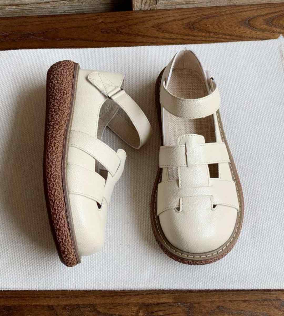 Summer Casual Hollow Shoes Leather College Style Sandals