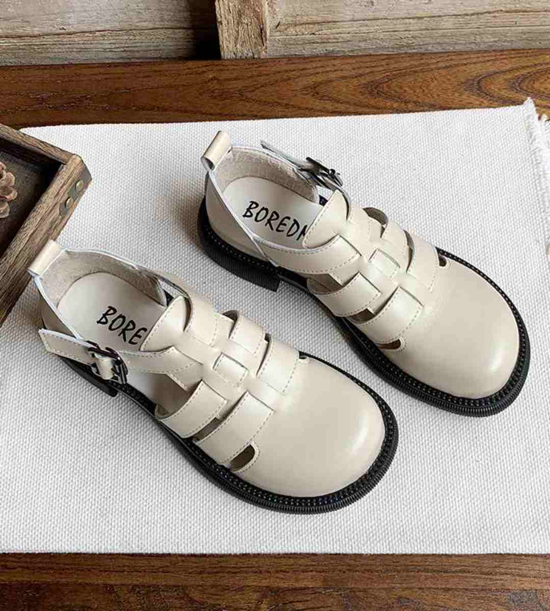 Summer Sandals Hollow Leather Retro Platform Shoes