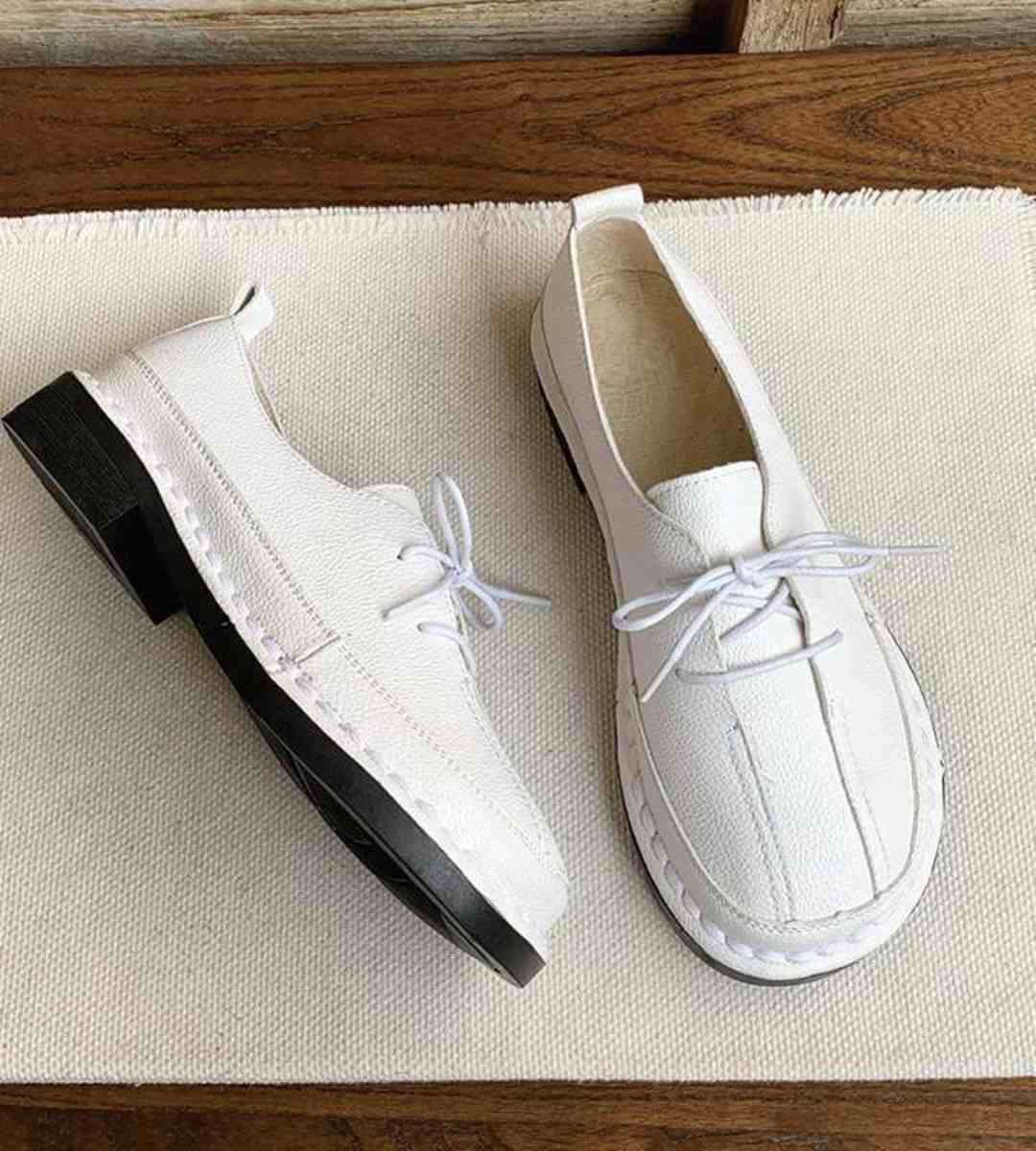 Autumn casual round-toe leather flats for women