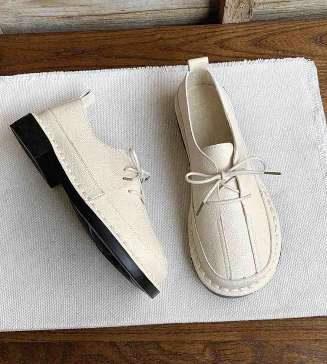 Autumn casual round-toe leather flats for women