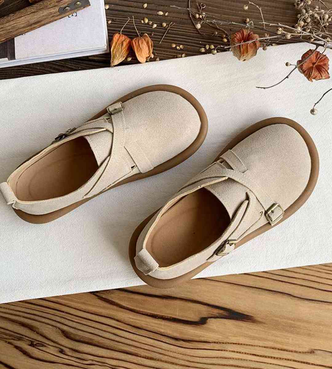 Autumn 2024 Women's Soft Sole Vintage Slip-On Shoes