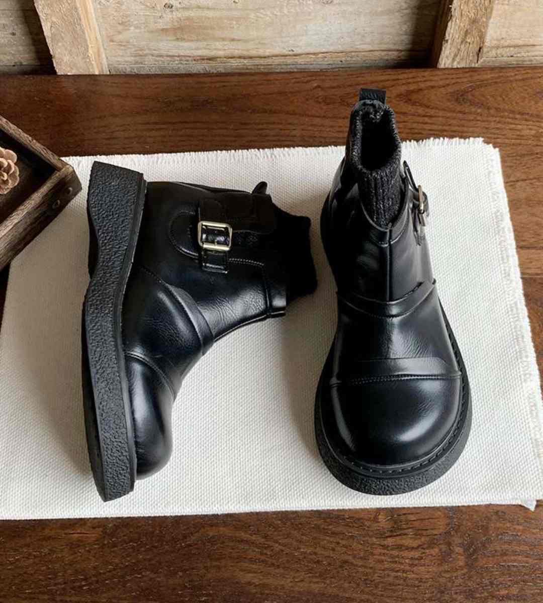 Winter Women's Round-toe Platform Short Calf Boots with Lining and Socks for Warmth