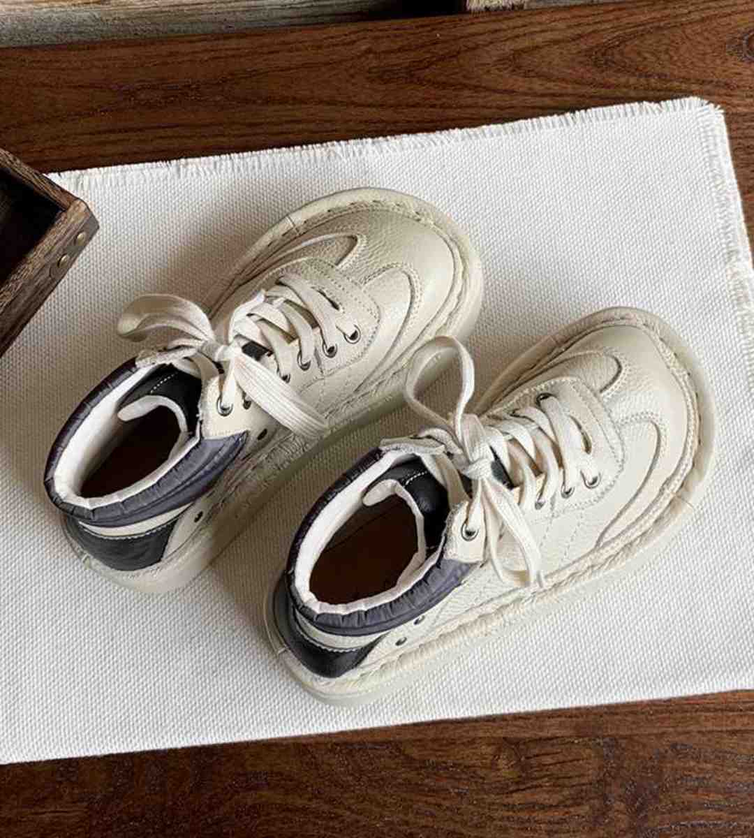 Spring-A thick-soled short boots-Made of top layer cowhide-Japanese style