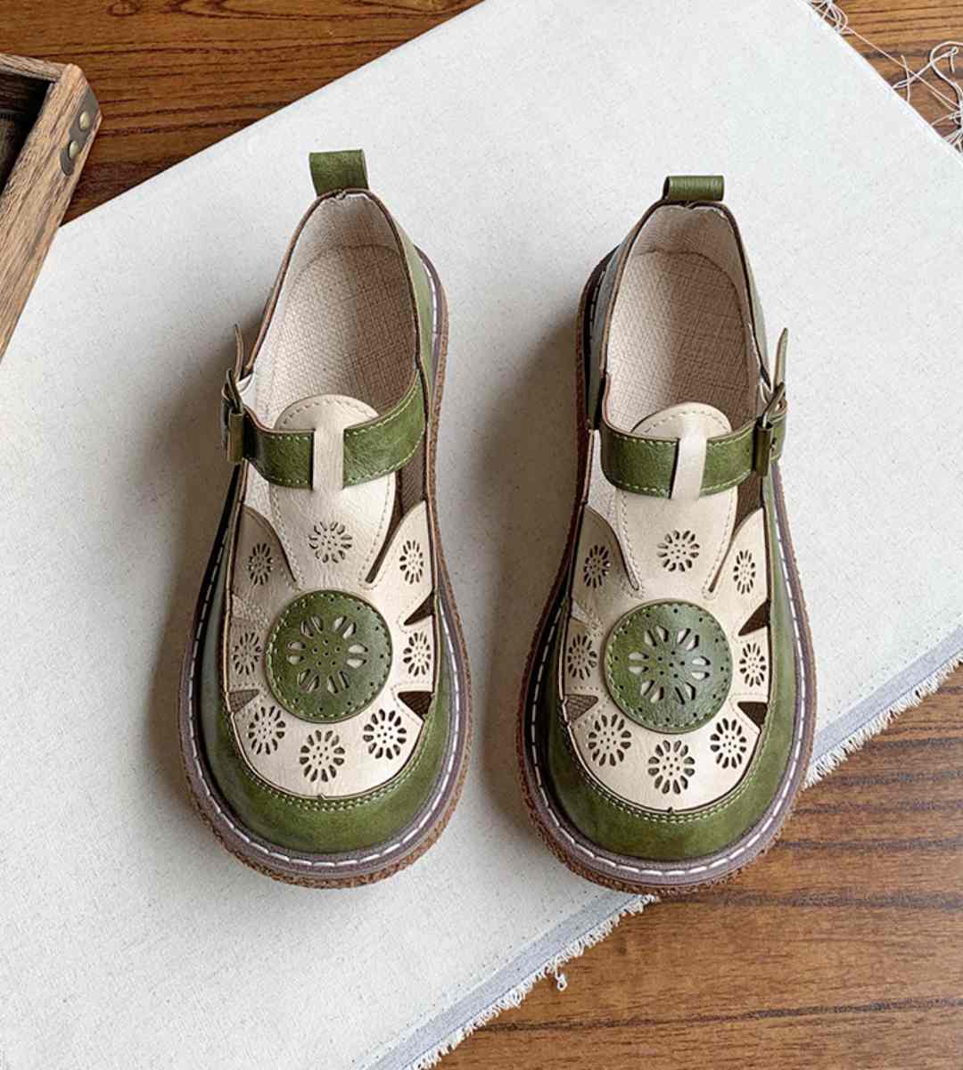 Fall Sneakers Leather Casual Athletic Shoes for Men and Women