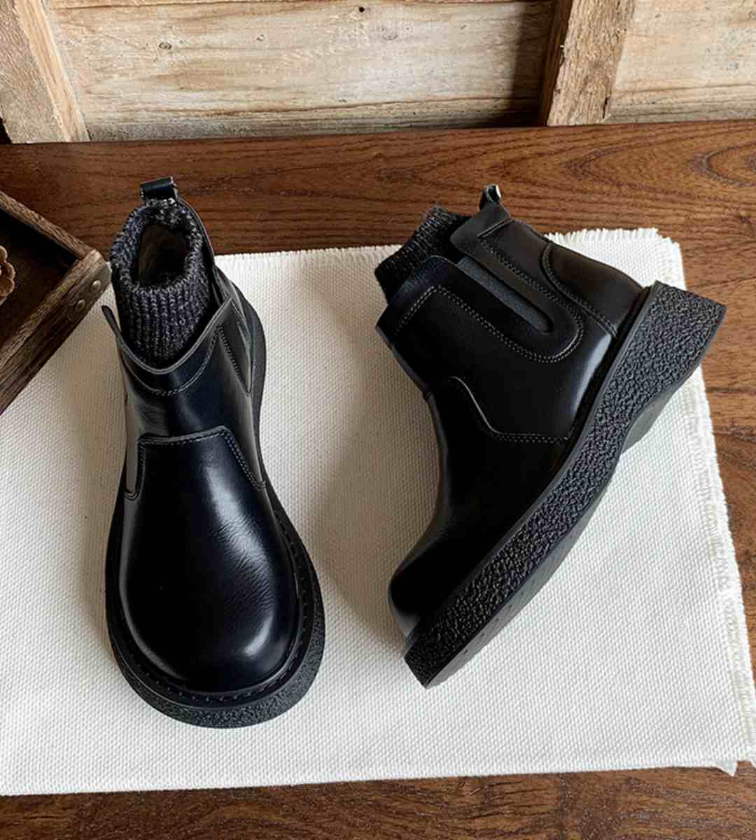 Autumn Sneakers Leather Casual Sports Shoes for Daily Wear Stylish and Comfortable