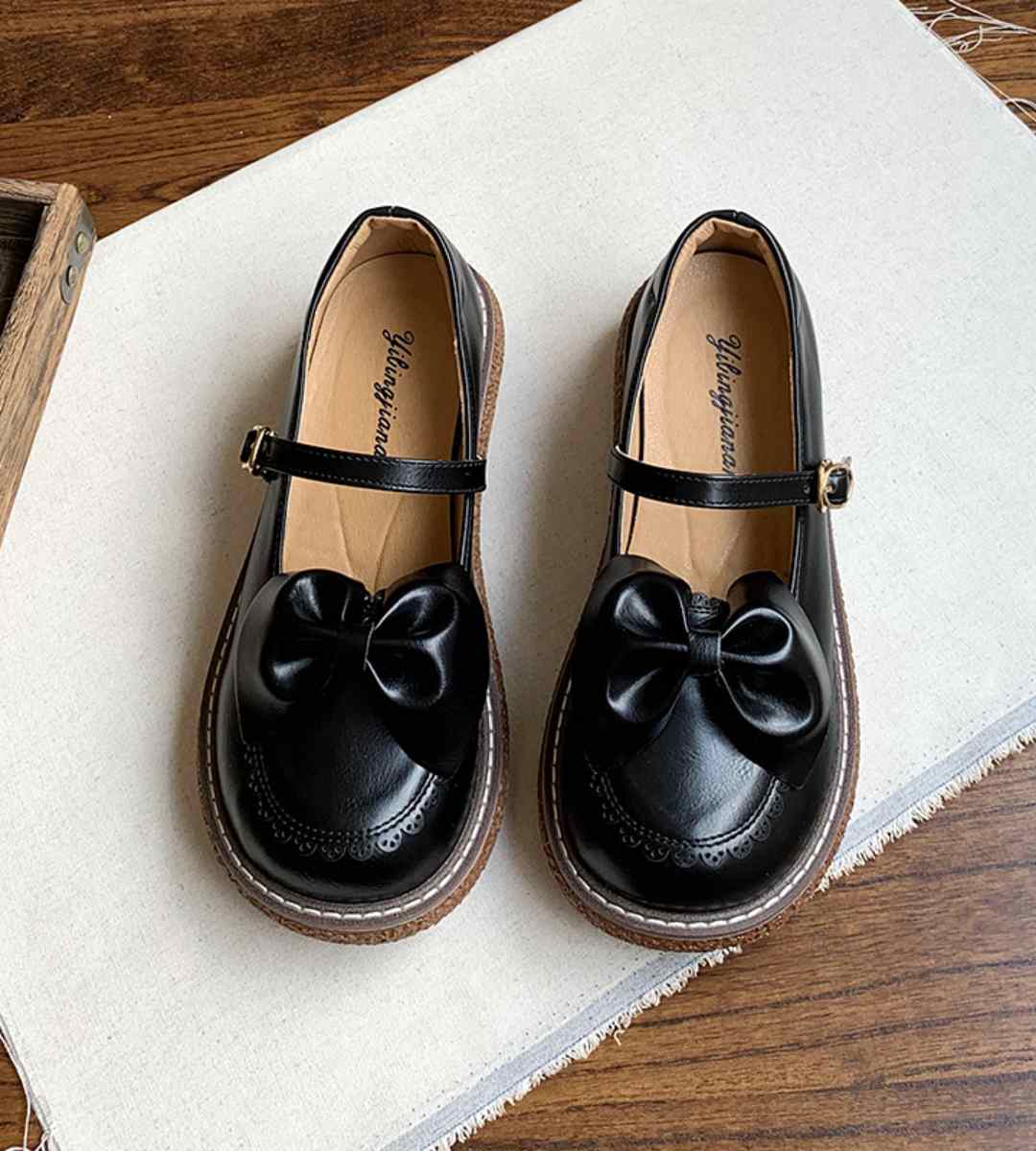 Autumn Casual Sneakers Leather Fashion Lightweight Sports Shoes