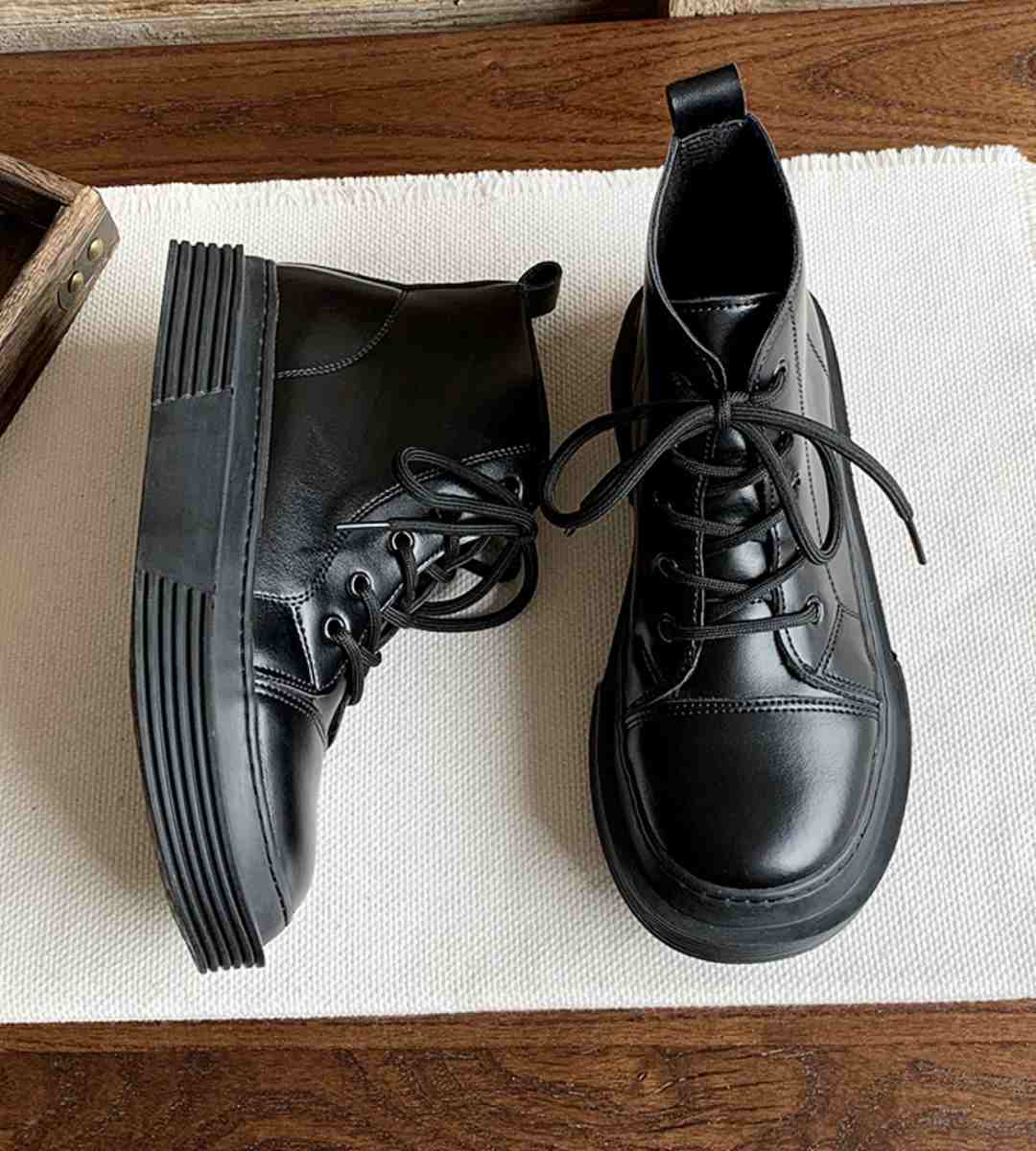 Winter Boots Leather Casual High-Top Shoes for Women Fashion Trendy Style