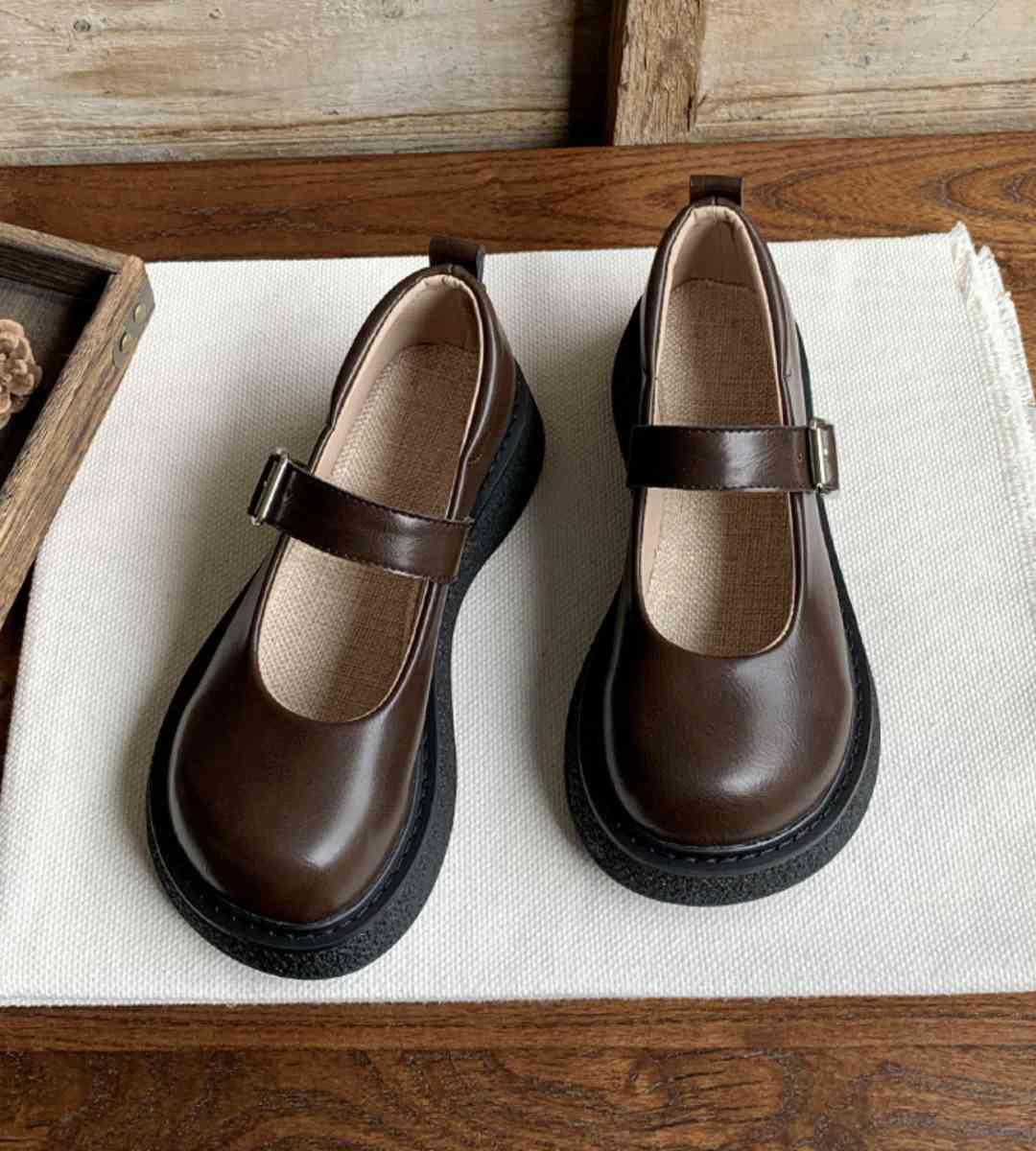 Summer Casual Sneakers Breathable Fabric Lightweight Fashion Style Unisex