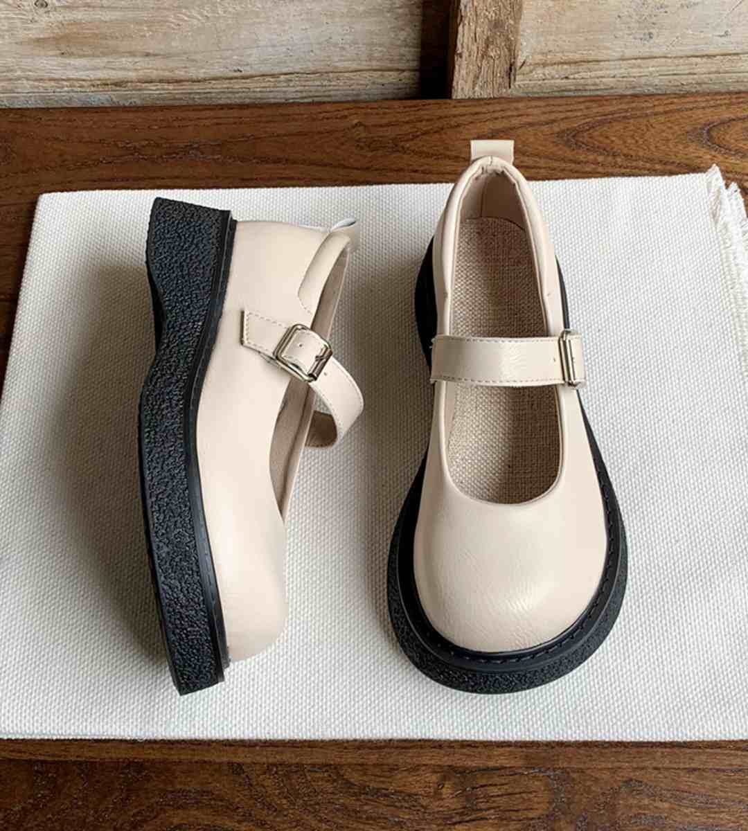 Summer Casual Sneakers Breathable Fabric Lightweight Fashion Style Unisex