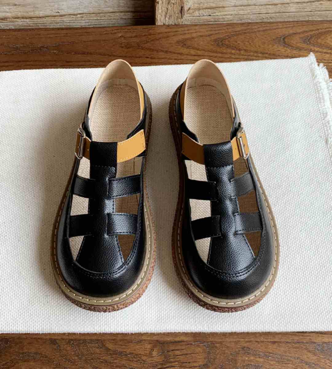 Summer Casual Sandals Made of Leather Stylish Open-Toe Footwear