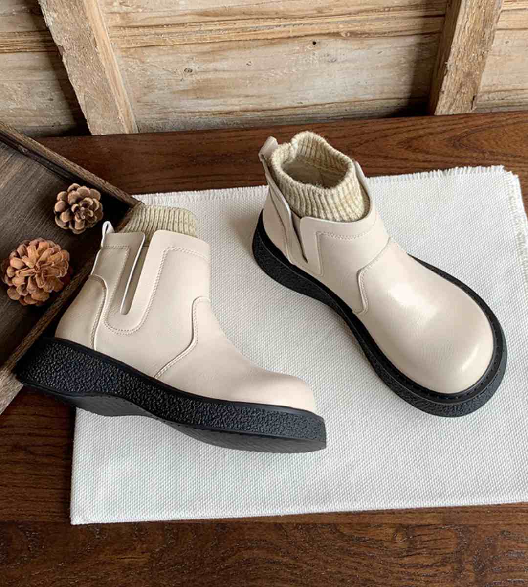 Autumn Sneakers Leather Casual Sports Shoes for Daily Wear Stylish and Comfortable