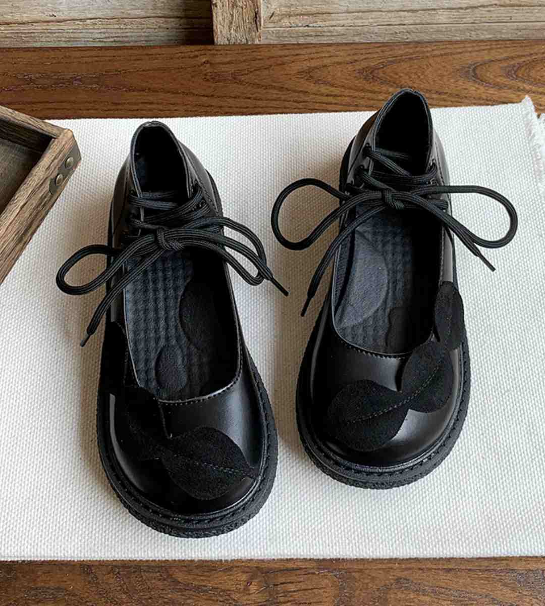 Spring Sneakers Breathable Fabric Casual Lightweight Sports Shoes