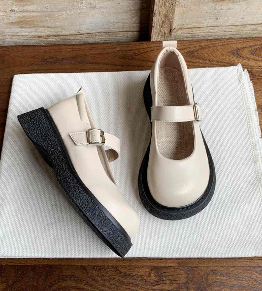 Summer Casual Sneakers Breathable Fabric Lightweight Fashion Style Unisex