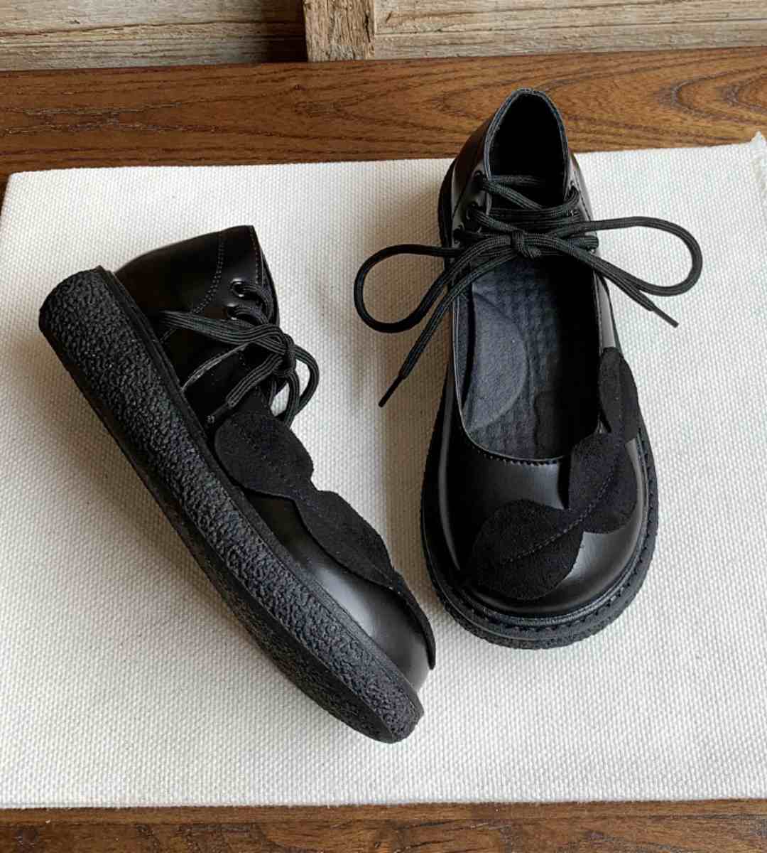 Spring Sneakers Breathable Fabric Casual Lightweight Sports Shoes